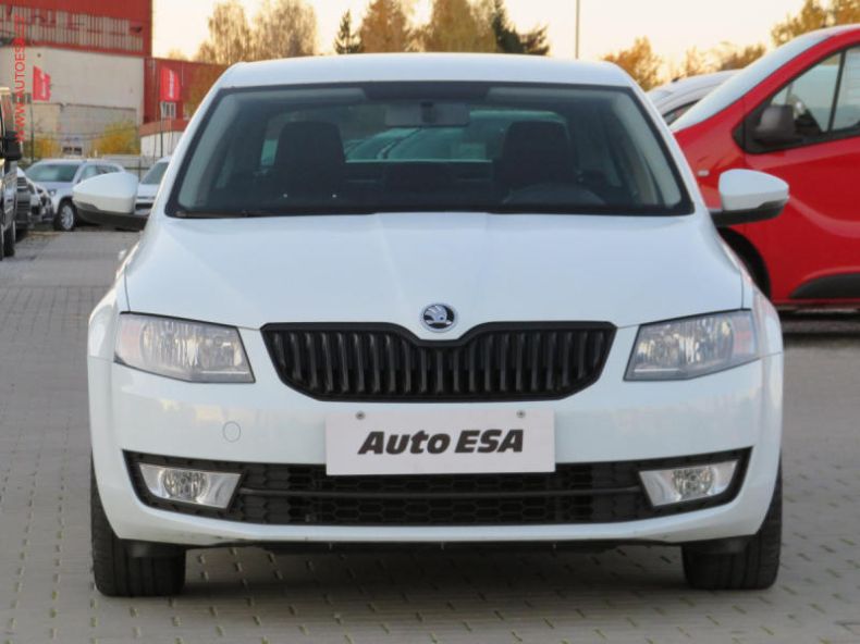 Škoda Octavia - hlavní fotka