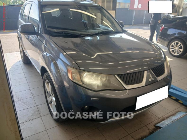 Mitsubishi Outlander - hlavní fotka inzerátu