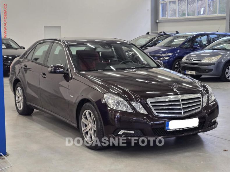Mercedes Třída E - hlavní foto