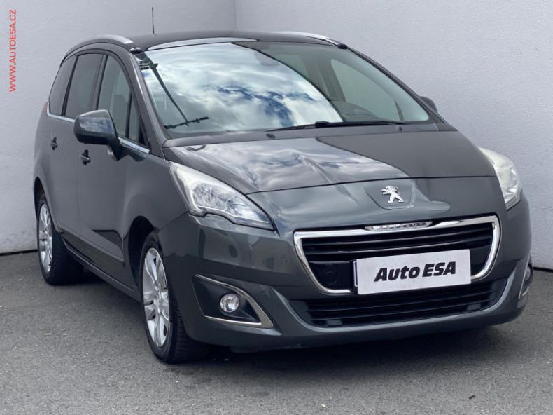 Peugeot 5008 - hlavní foto