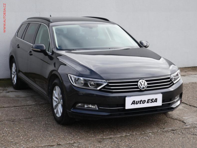 Volkswagen Passat - hlavní fotka inzerátu