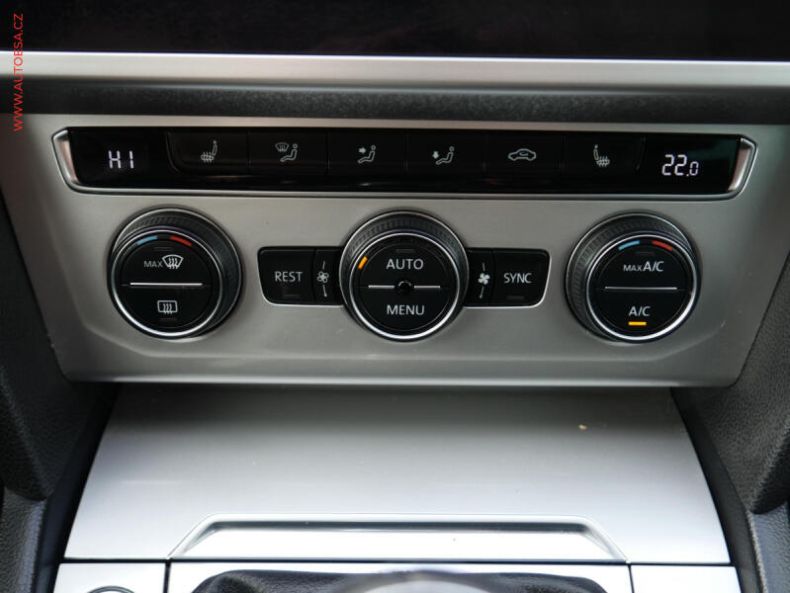 Volkswagen Passat - hlavní fotka