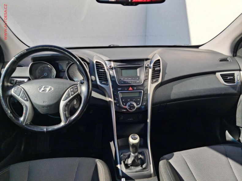 Hyundai i30 - hlavní fotka