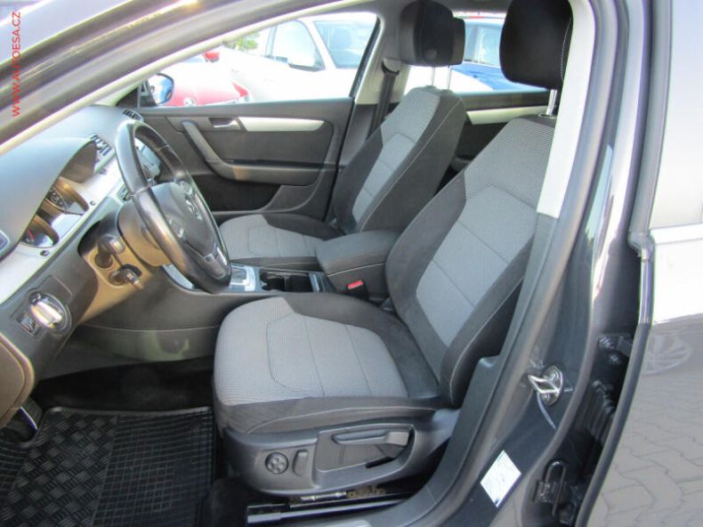 Volkswagen Passat - hlavní fotka