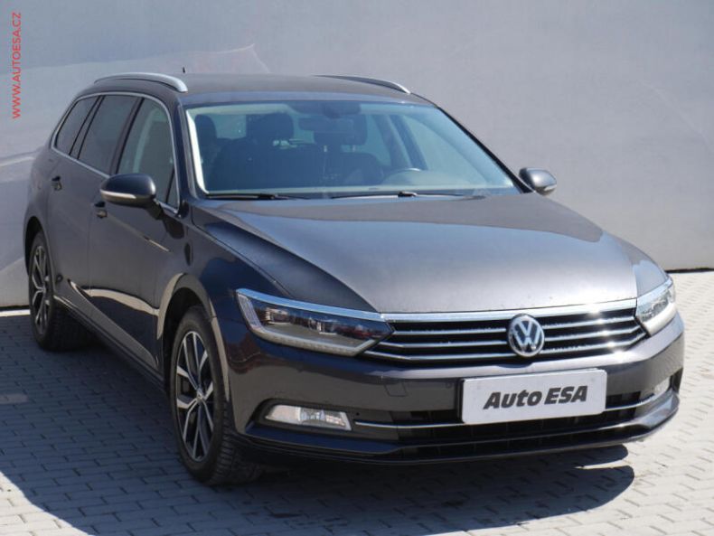 Volkswagen Passat - hlavní foto