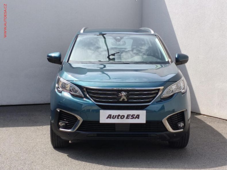 Peugeot 5008 - hlavní fotka