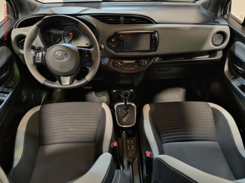 Toyota Yaris - hlavní fotka