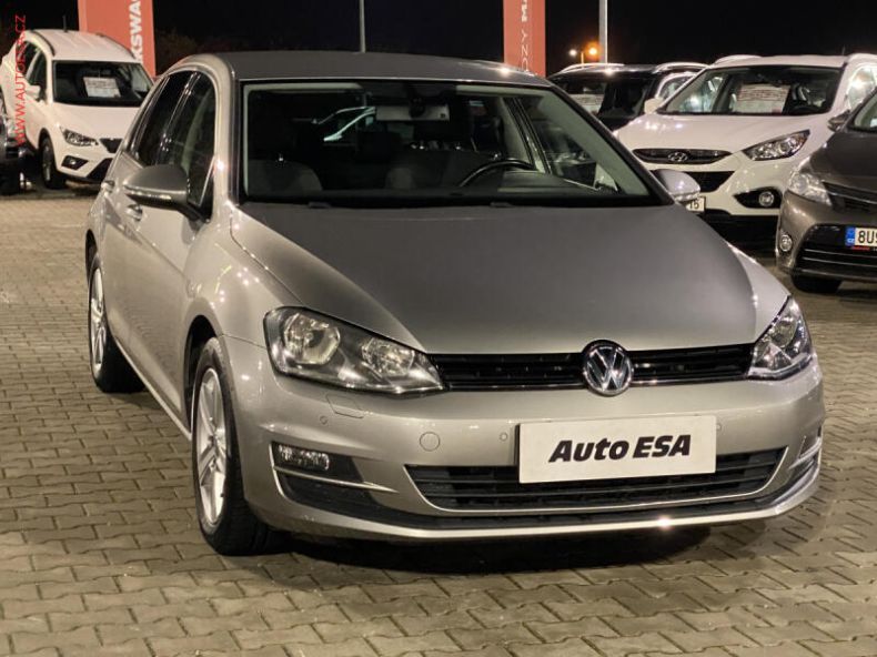 Volkswagen Golf - hlavní foto