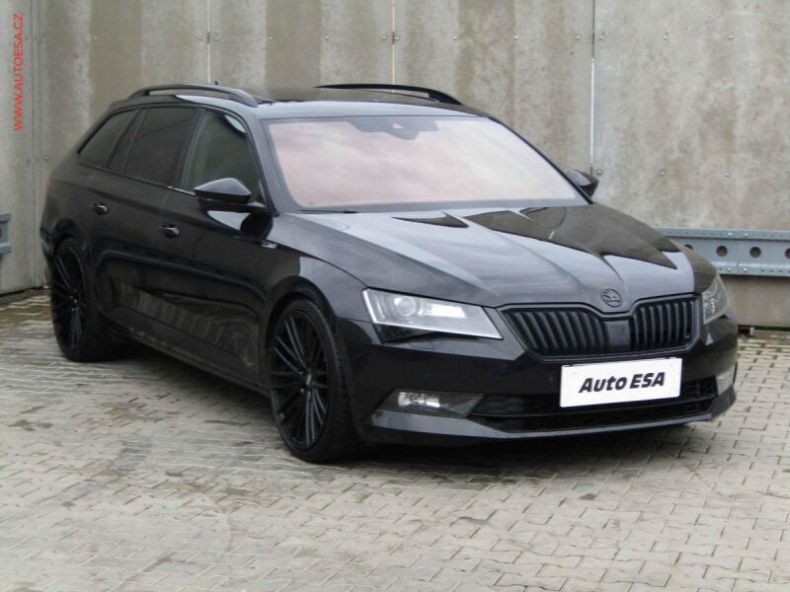 Škoda Superb - hlavní foto