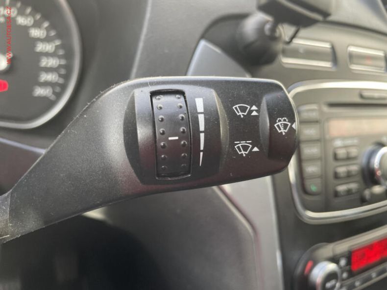 Ford Mondeo - hlavní fotka