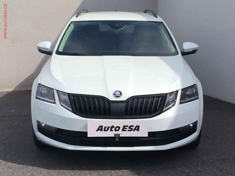 Škoda Octavia - hlavní fotka