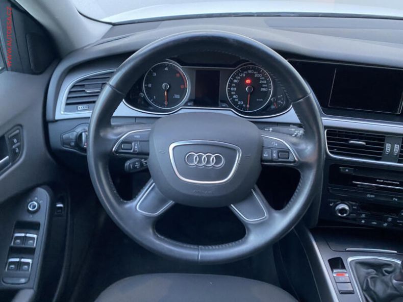 Audi A4 - hlavní fotka