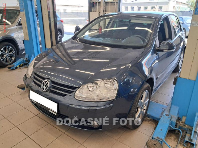 Volkswagen Golf - hlavní foto