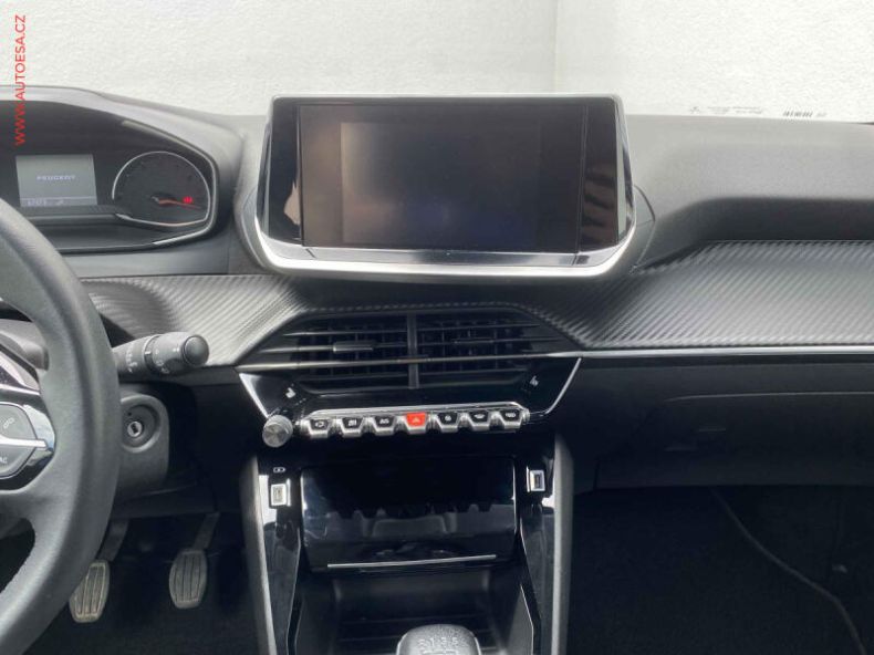 Peugeot 208 - hlavní fotka