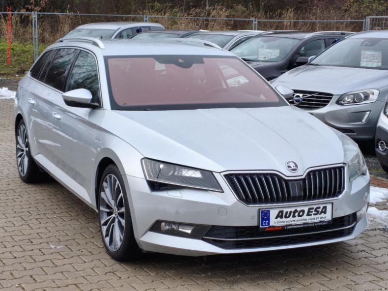 Škoda Superb - hlavní foto