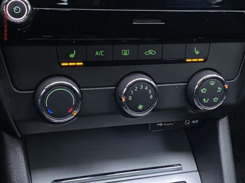 Škoda Octavia - hlavní fotka