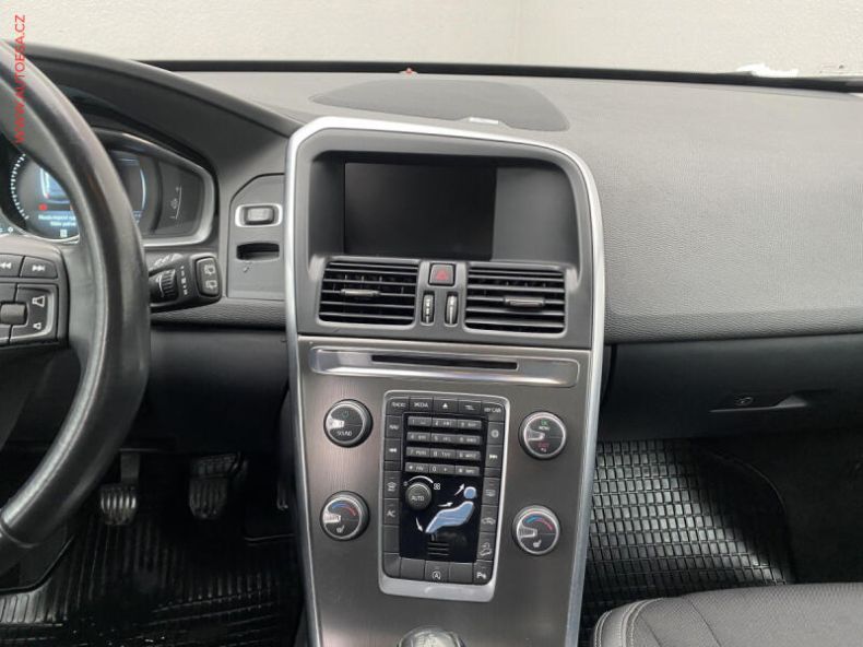 Volvo XC60 - hlavní fotka