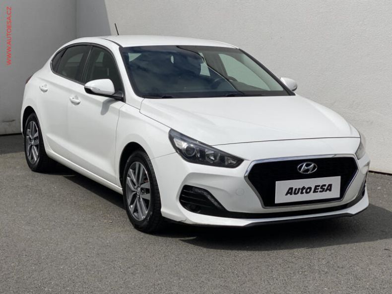 Hyundai i30 - hlavní foto