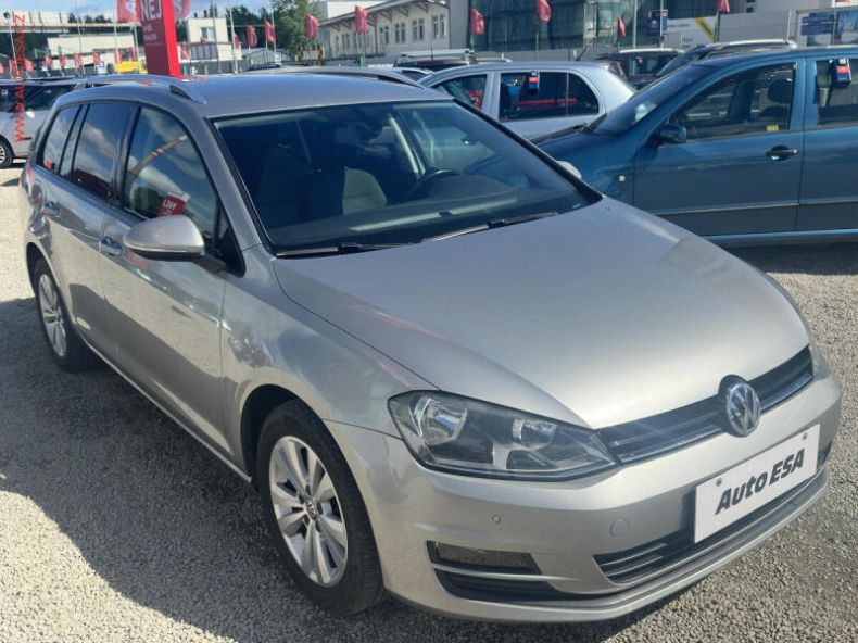 Volkswagen Golf - hlavní fotka inzerátu