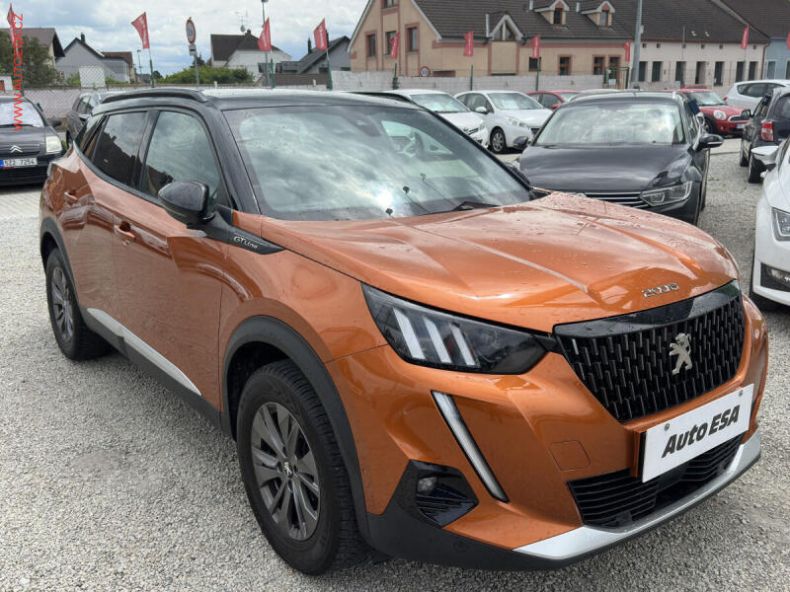 Peugeot 2008 - hlavní foto