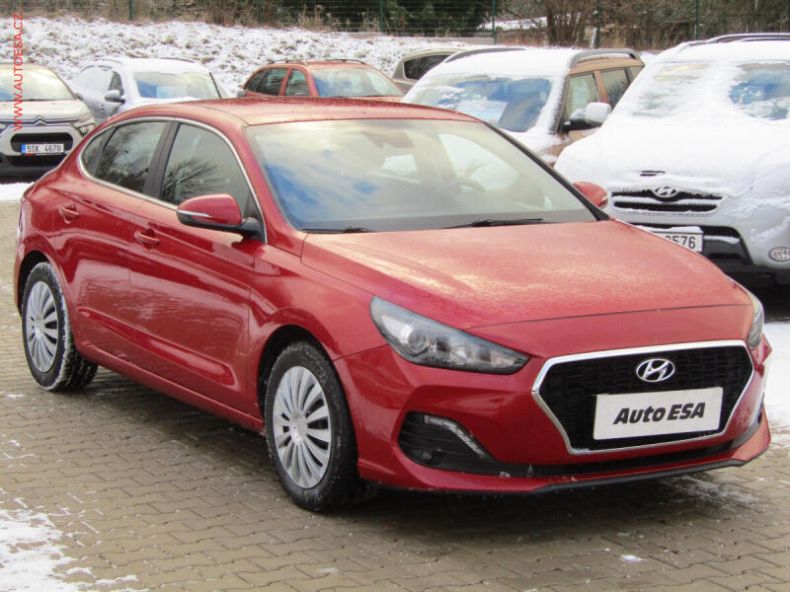 Hyundai i30 - hlavní foto