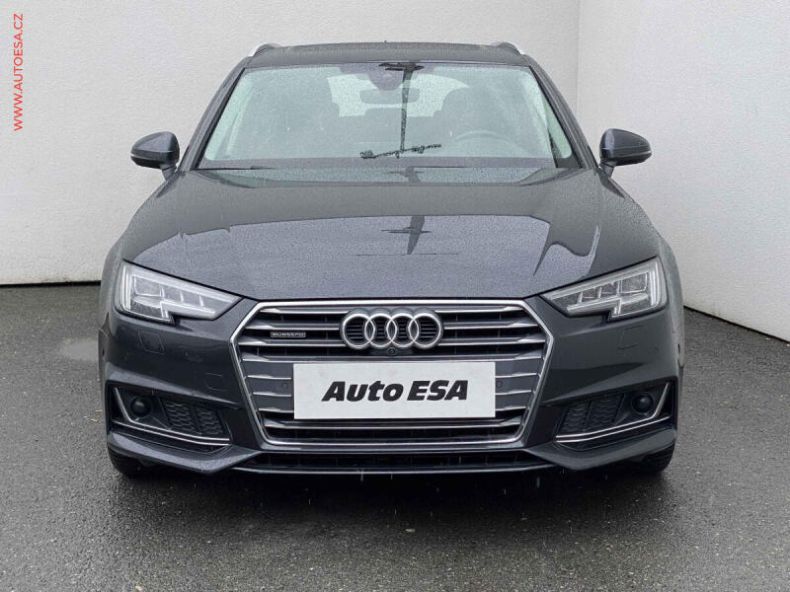Audi A4 - hlavní fotka