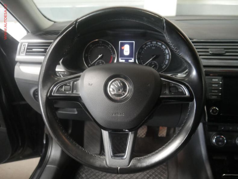 Škoda Superb - hlavní fotka