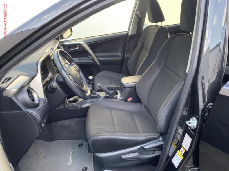 Toyota RAV 4 - hlavní fotka