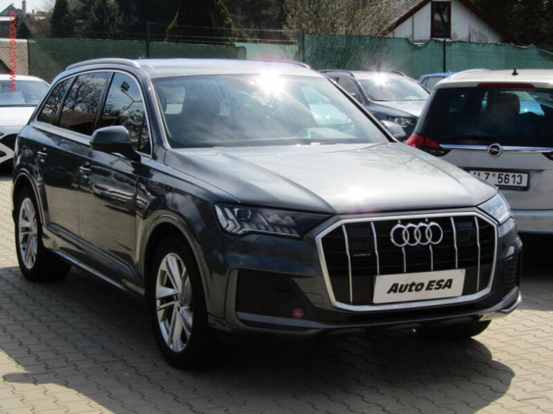 Audi Q7 - hlavní fotka