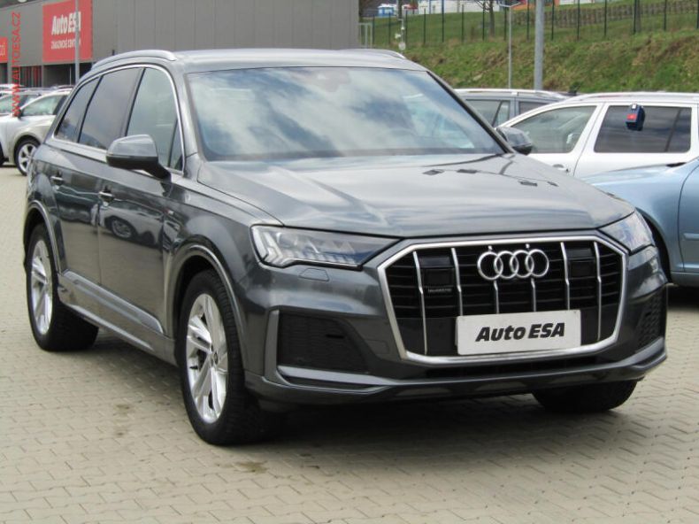 Audi Q7 - hlavní fotka