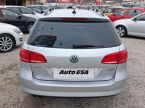 Volkswagen Passat - fotka číslo 4