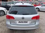 Volkswagen Passat - fotka číslo 4