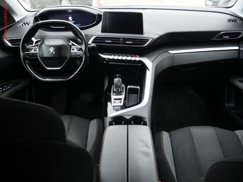 Peugeot 3008 - hlavní fotka