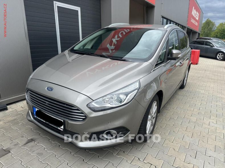 Ford S-MAX - hlavní fotka inzerátu
