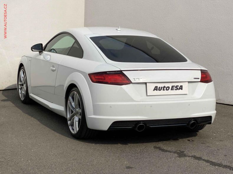 Audi TT - hlavní fotka