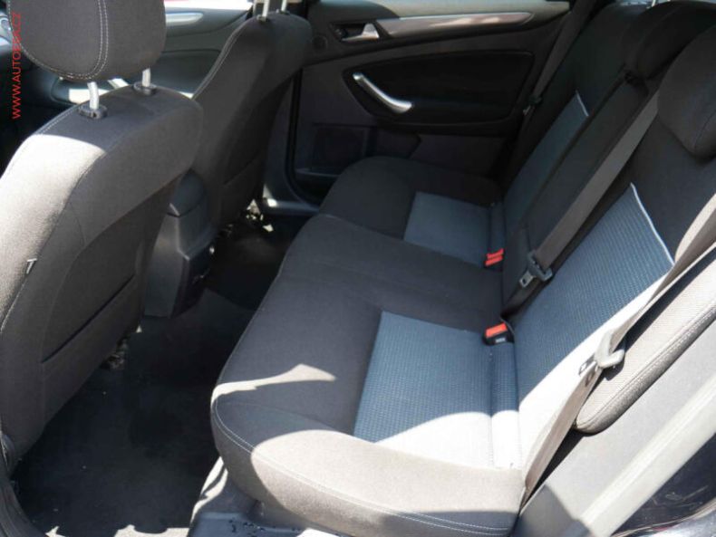Ford Mondeo - hlavní fotka