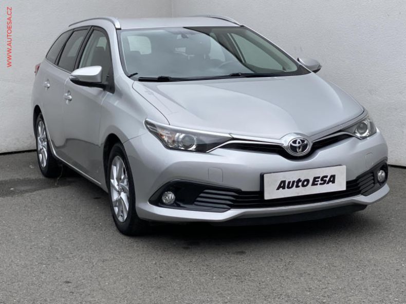Toyota Auris - hlavní foto