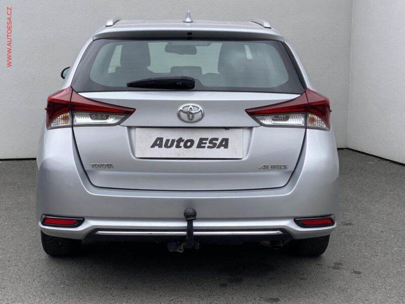 Toyota Auris - hlavní fotka
