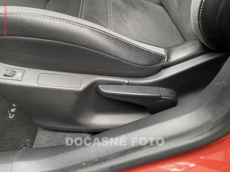 DS Automobiles DS4 - hlavní fotka