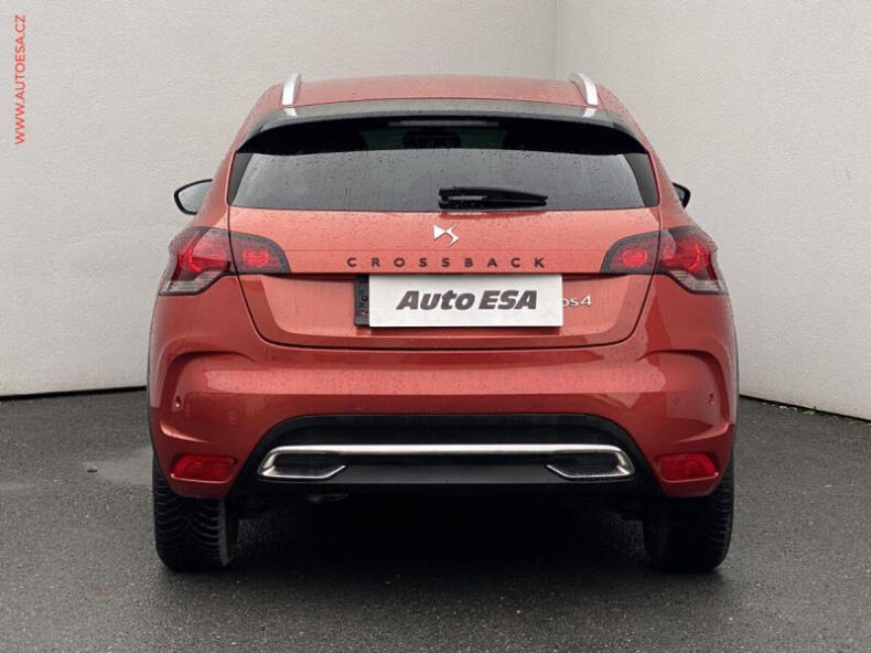 DS Automobiles DS4 - hlavní fotka