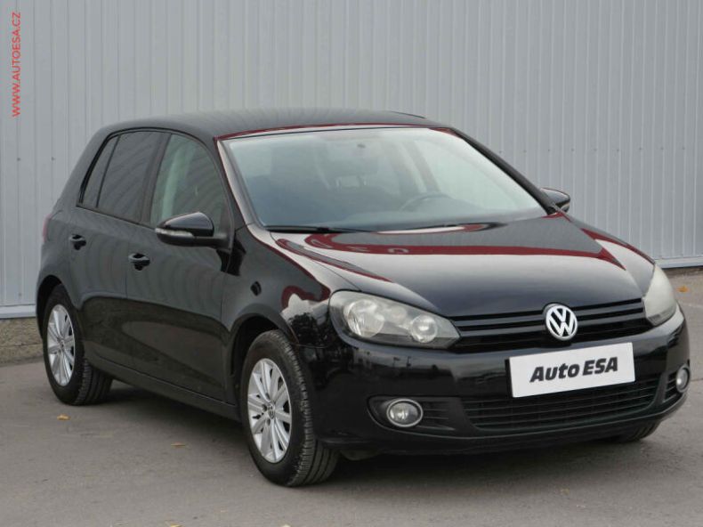 Volkswagen Golf - hlavní foto