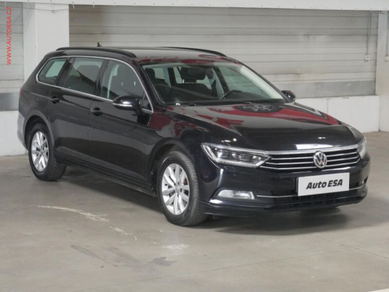Volkswagen Passat - hlavní foto