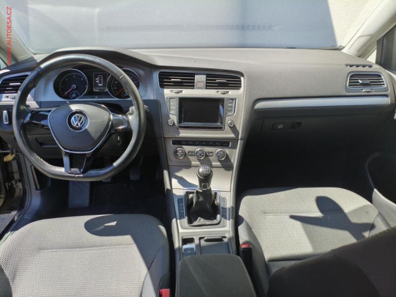 Volkswagen Golf - hlavní fotka