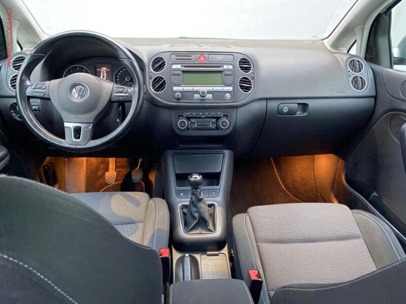 Volkswagen Golf - hlavní fotka