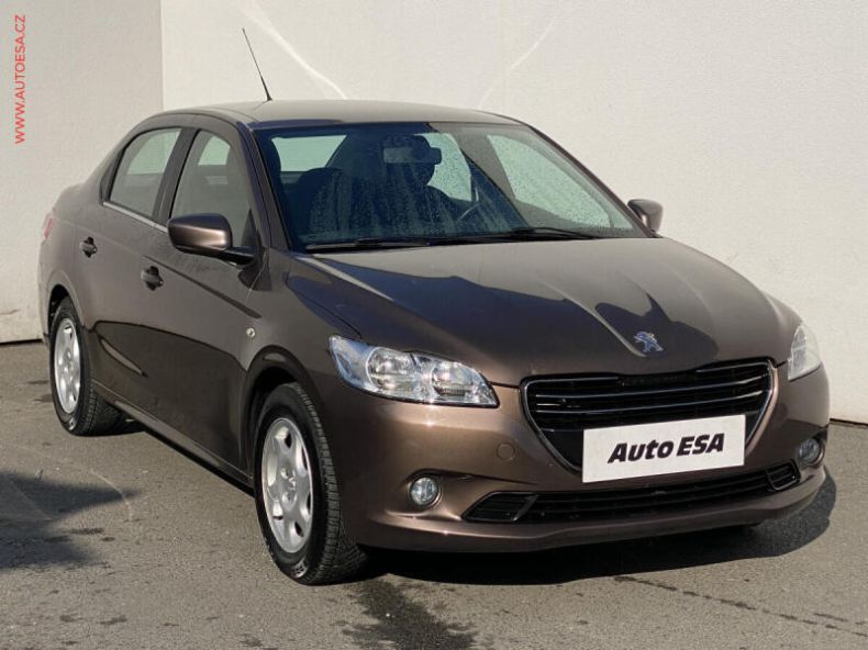 Peugeot 301 - hlavní foto