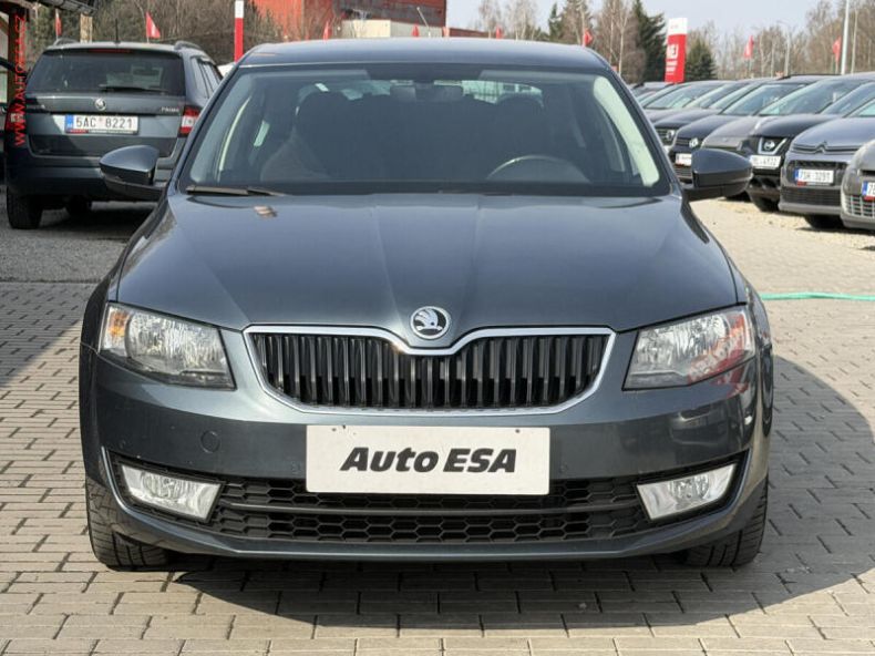 Škoda Octavia - hlavní fotka
