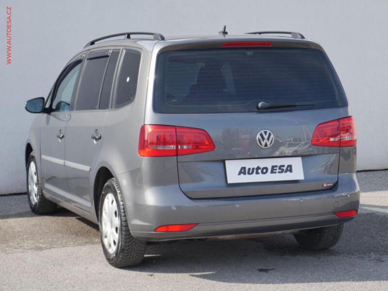 Volkswagen Touran - hlavní fotka