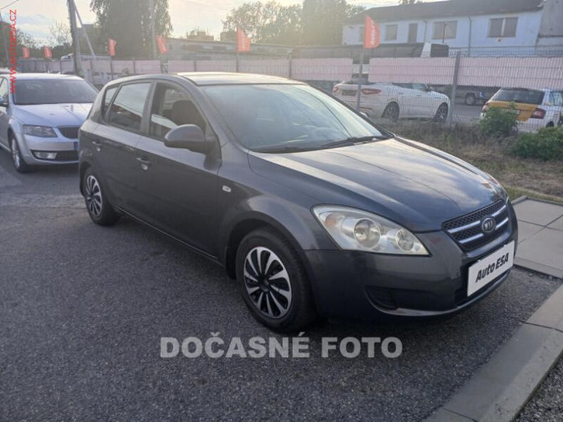 Kia Cee'd - hlavní foto