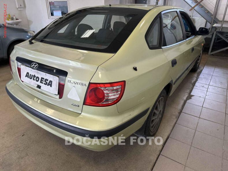 Hyundai Elantra - hlavní fotka