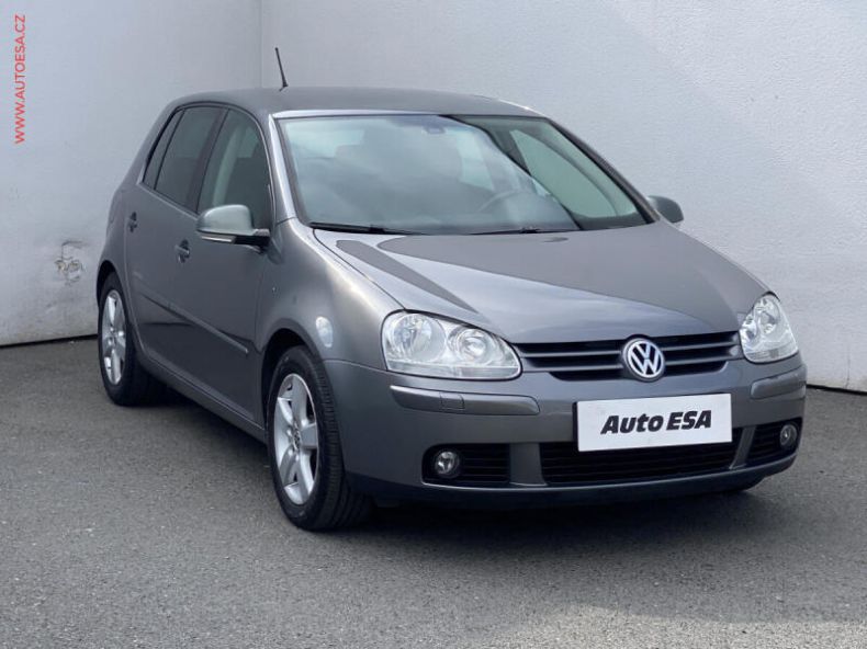 Volkswagen Golf - hlavní foto